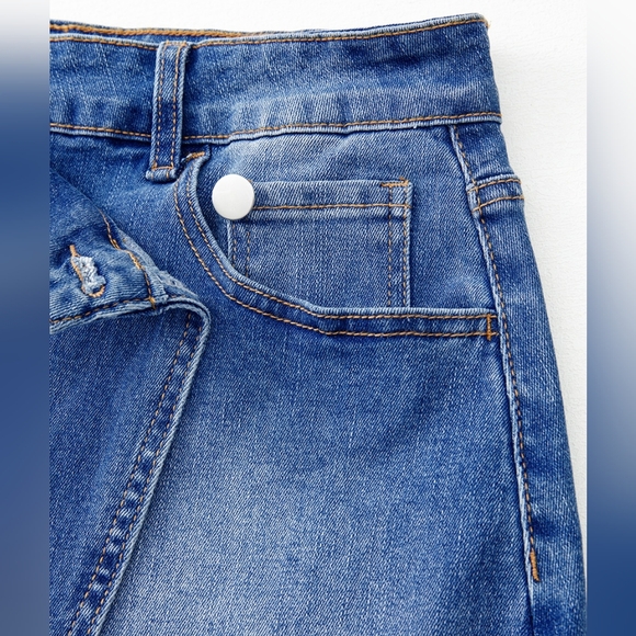 Cross the Line Denim Skirt - Picture 7 of 9